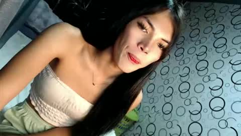 Snapshot of naughty_princess24 chatting on 10/12/25, 02:21 Ariela online show from 10/12/25, 02:21