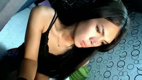Snapshot of naughty_princess24 chatting on 10/16/25, 10:44 Ariela online show from 10/16/25, 10:44
