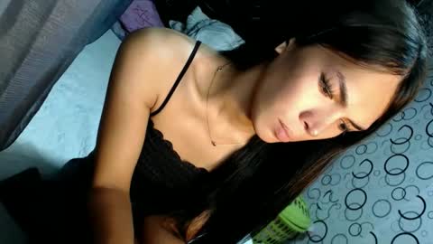 Snapshot of naughty_princess24 chatting on 10/19/25, 09:04 Ariela online show from 10/19/25, 09:04