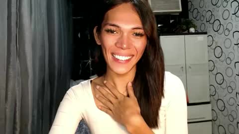 Snapshot of naughty_princess24 chatting on 05/31/26, 06:09 Ariela online show from 05/31/26, 06:09