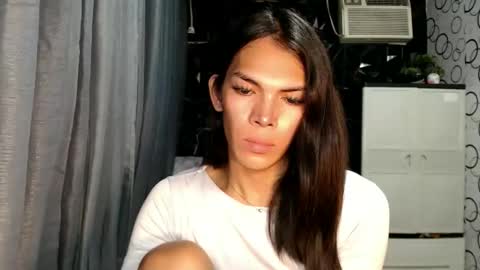 Snapshot of naughty_princess24 chatting on 06/04/26, 07:20 Ariela online show from 06/04/26, 07:20