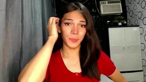 Snapshot of naughty_princess24 chatting on 06/06/26, 02:00 Ariela online show from 06/06/26, 02:00
