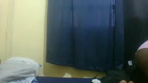 Snapshot of naughty_slender2 chatting on 05/05/26, 09:17 jn online show from 05/05/26, 09:17
