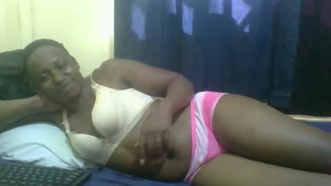 Snapshot of naughty_slender2 chatting on 05/06/26, 12:32 jn online show from 05/06/26, 12:32