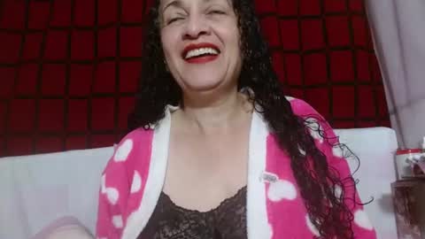 Snapshot of naughty_tita chatting on 07/15/26, 09:58 Tita Madurita online show from 07/15/26, 09:58