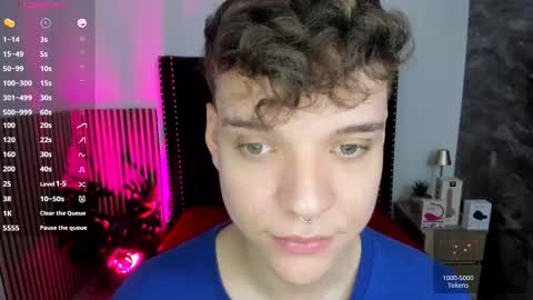 Snapshot of naughty_twink_ chatting on 10/21/25, 12:06 Noah online show from 10/21/25, 12:06