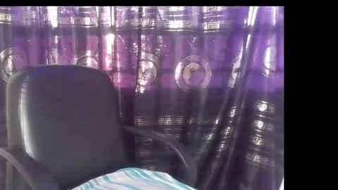 Snapshot of naughty_xxbunny chatting on 11/10/25, 06:23 beauty online show from 11/10/25, 06:23