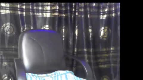 Snapshot of naughty_xxbunny chatting on 11/29/25, 06:00 beauty online show from 11/29/25, 06:00