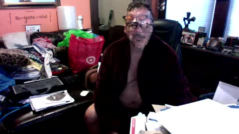 Snapshot of naughtybone chatting on 10/06/25, 09:01 naughtybone online show from 10/06/25, 09:01