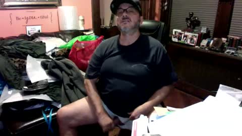 Snapshot of naughtybone chatting on 10/13/25, 03:06 naughtybone online show from 10/13/25, 03:06