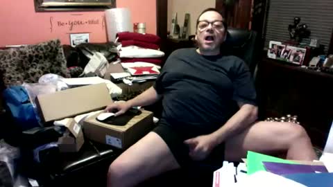 Snapshot of naughtybone chatting on 03/01/26, 02:57 naughtybone online show from 03/01/26, 02:57