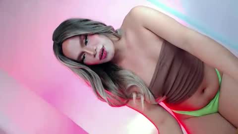 naughtybynight28 online show from 04/19/26, 06:10