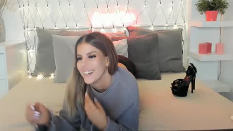 Snapshot of naughtycasssy chatting on 01/09/25, 01:45 Cassy online show from 01/09/25, 01:45