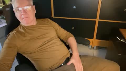 naughtydaddyla online show from 12/14/25, 07:40