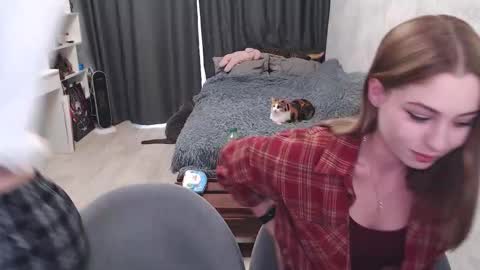 Dakota online show from 09/19/25, 09:54