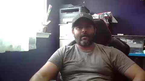 Snapshot of naughtydesicock chatting on 01/16/25, 06:37 sakhtlaundaz online show from 01/16/25, 06:37
