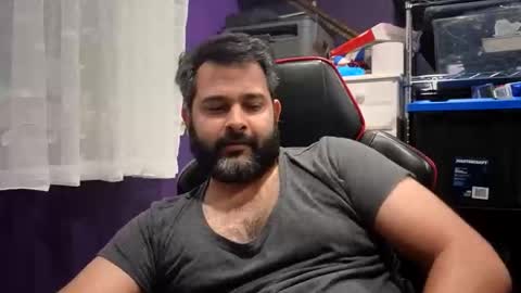 Snapshot of naughtydesicock chatting on 11/09/25, 05:17 sakhtlaundaz online show from 11/09/25, 05:17