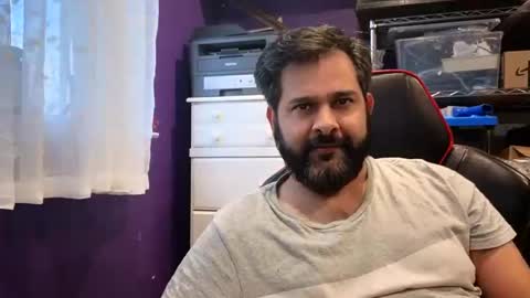 Snapshot of naughtydesicock chatting on 11/28/25, 09:28 sakhtlaundaz online show from 11/28/25, 09:28