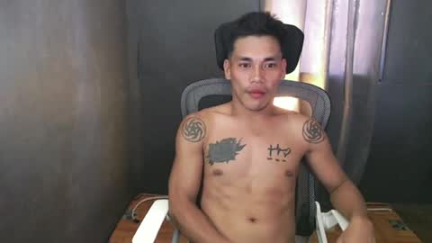 Snapshot of naughtyfuck_boy chatting on 06/25/26, 02:11 naughtyfuck_boy online show from 06/25/26, 02:11