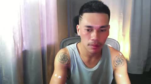 Snapshot of naughtyfuck_boy chatting on 08/01/26, 04:12 naughtyfuck_boy online show from 08/01/26, 04:12