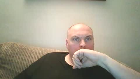 Snapshot of naughtygadget chatting on 11/06/25, 01:06 NaughtyGadget online show from 11/06/25, 01:06