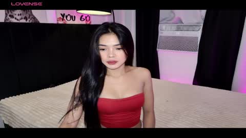 Snapshot of naughtygirl18x chatting on 04/13/26, 09:53 Mitch online show from 04/13/26, 09:53