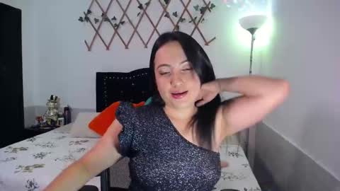 Valeria  online show from 12/20/25, 06:15