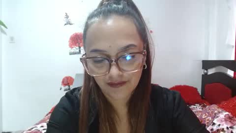 Snapshot of naughtygoddesss chatting on 09/30/25, 03:28 naughtygoddesss online show from 09/30/25, 03:28
