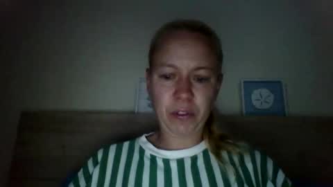 naughtyjennyblondeuk online show from 04/17/26, 06:33