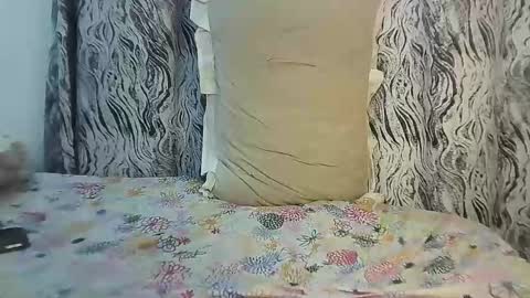 Snapshot of naughtylisah chatting on 11/01/25, 05:53 naughtylisah online show from 11/01/25, 05:53