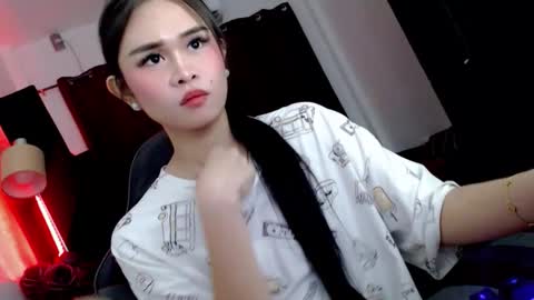 Snapshot of naughtymira888 chatting on 09/24/25, 04:32 your girlfriend mira online show from 09/24/25, 04:32