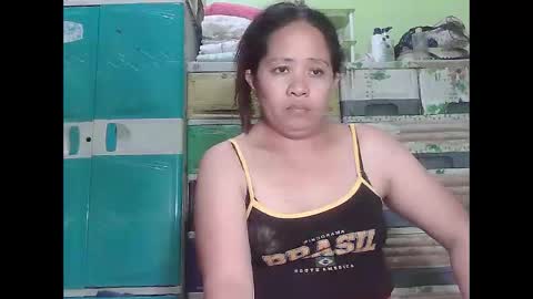 naughtymom26 online show from 04/11/26, 02:27