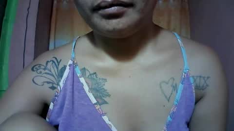 naughtymom_33 online show from 11/28/25, 11:18