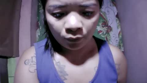 naughtymom_33 online show from 05/19/26, 08:48