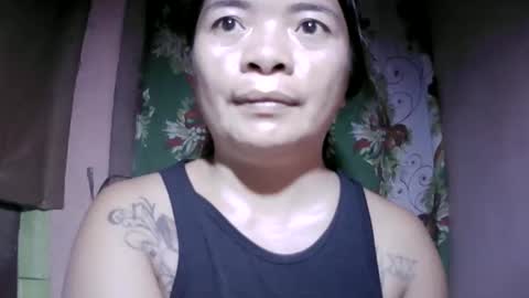 naughtymom_33 online show from 05/22/26, 09:42
