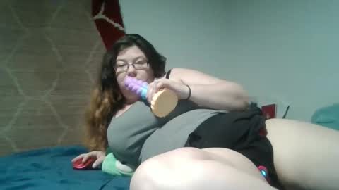 Snapshot of naughtynatalie1988x chatting on 06/05/26, 03:35 Natalie online show from 06/05/26, 03:35