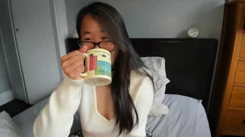 Gigi Chu  online show from 10/01/25, 01:06