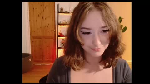 Snapshot of naughtyrapunzel7 chatting on 12/28/24, 10:13 Ella - Naughty Rapunzel online show from 12/28/24, 10:13