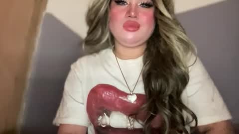 Rose Wilson online show from 11/06/25, 05:08