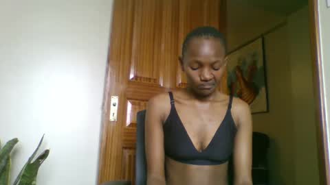 Snapshot of naughtyruby12 chatting on 09/19/25, 11:55 shyreen online show from 09/19/25, 11:55