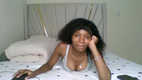 Snapshot of naughtyruby12 chatting on 10/08/25, 01:47 shyreen online show from 10/08/25, 01:47