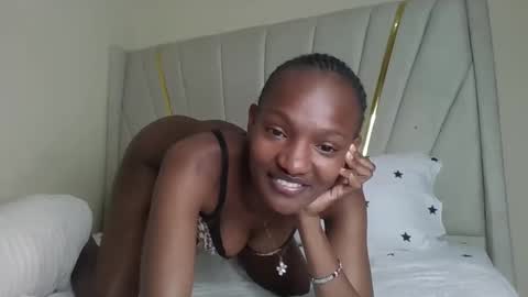 Snapshot of naughtyruby12 chatting on 11/01/25, 10:56 shyreen online show from 11/01/25, 10:56