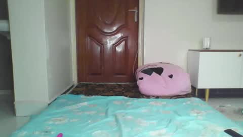 Snapshot of naughtyruby12 chatting on 12/17/25, 09:48 shyreen online show from 12/17/25, 09:48