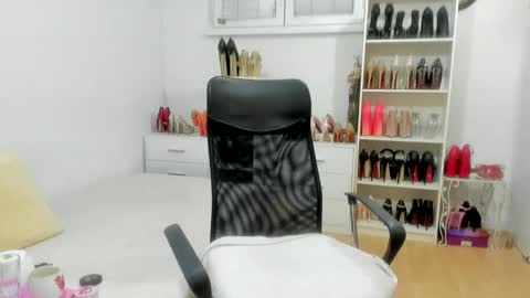 naughtysabine1 online show from 10/18/25, 09:21