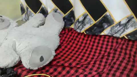 naughtyqueen online show from 05/13/26, 11:00