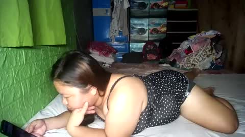 Snapshot of naughtyvina4u chatting on 06/13/26, 01:58 VI NA online show from 06/13/26, 01:58