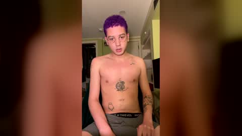 naughtyz222 online show from 05/20/26, 12:17