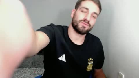 Snapshot of naugthy18boy chatting on 01/09/25, 08:55 Nico online show from 01/09/25, 08:55