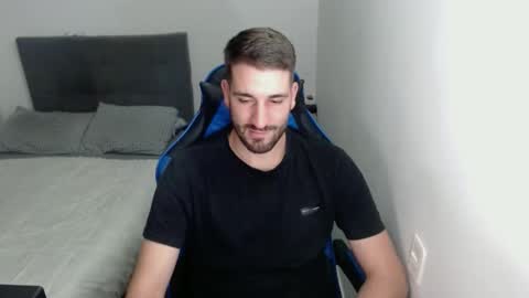 Snapshot of naugthy18boy chatting on 02/07/25, 08:20 Nico online show from 02/07/25, 08:20