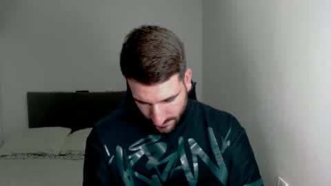 Snapshot of naugthy18boy chatting on 03/03/25, 02:48 Nico online show from 03/03/25, 02:48